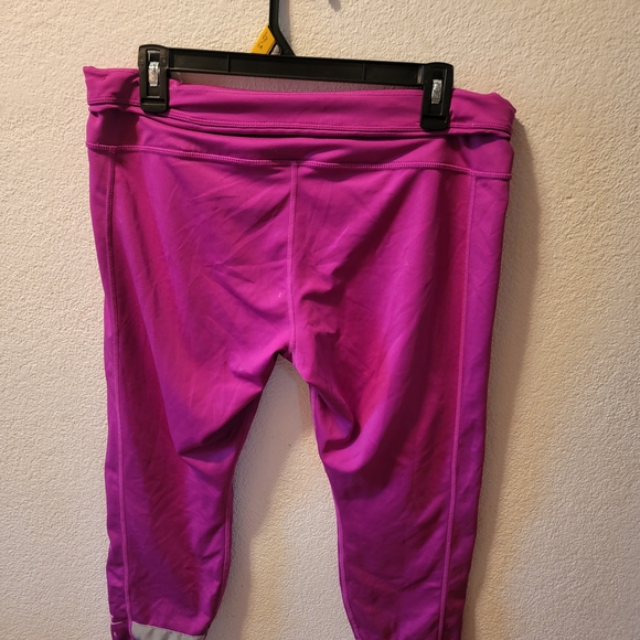 Nike Women's Purple Leggings - Picture 5 of 5